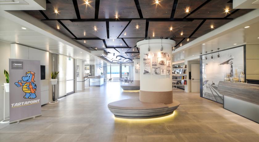 Hall Hotel Family di Pesaro