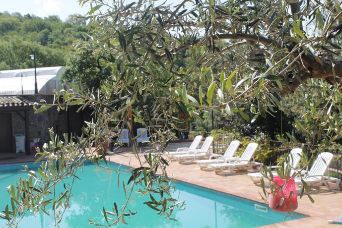 Agriturismo con piscina ad Adrano vicino Paternò