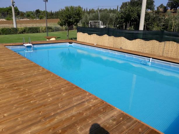 Piscina esterna in villetta vicino al Trasimeno 