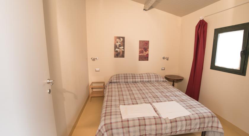Confortevoli Appartamenti nella campagna Toscana con Piscina
