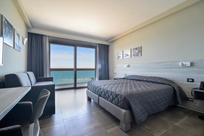 Camera matrimoniale con Vista mare a Pesaro