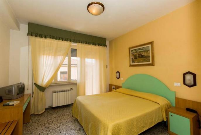 Camera Matrimoniale Hotel vicino al mare Viareggio