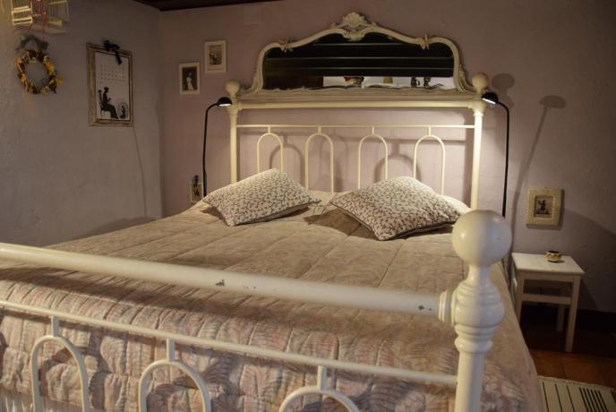 Camera matrimoniale B&B a Massa Martana