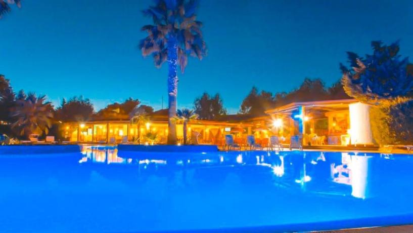Resort 4 stelle sul Litorale Calabrese a Diamante fronte mare con Spiaggia Privata, Piscina, Ristorante, Animazione e Animali Ammessi