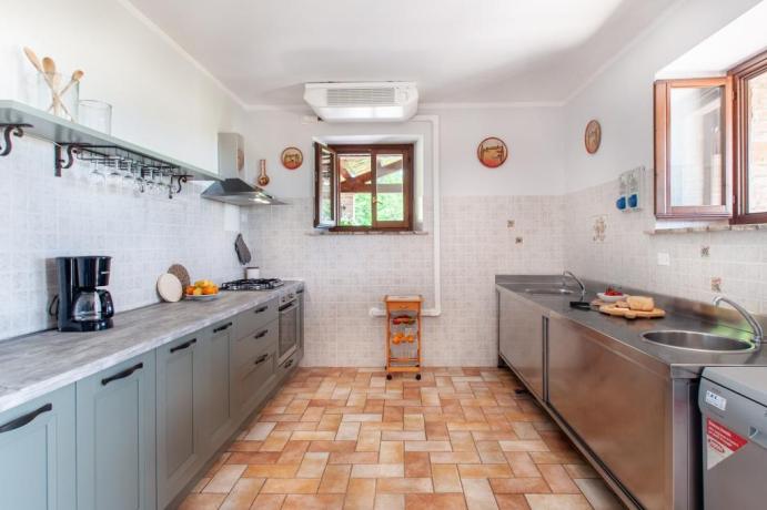 Cucina esclusiva villa in affitto per vacanze 