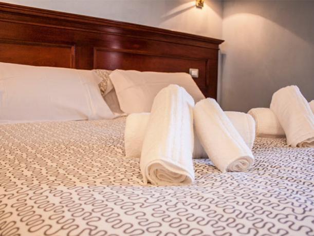 Confortevoli e Ampie camere in Hotel Castelsardo