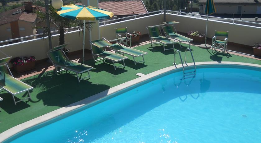 hotel a chianciano con solarium