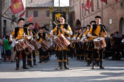 Tamburini del corteo storico 