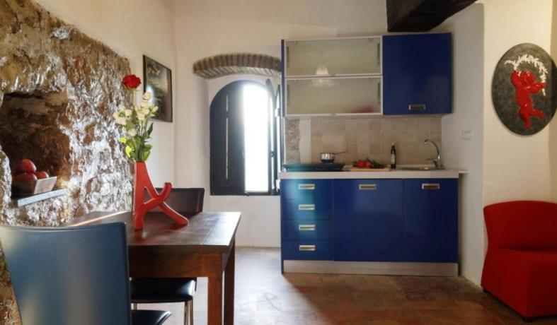 Appartamento-Giolli con-cucina in Borgo-sul-Clitunno Umbria 
