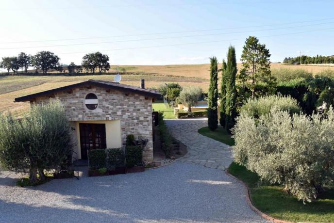 Casa Privata con Piscina, Camino e calcetto  vicino Perugia ideale per coppie e famiglie