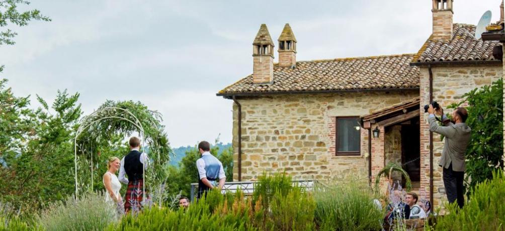 Relais Umbria con sala ricevimenti all'aperto 