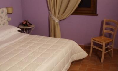 Camera Malva in Agriturismo vicino Foligno