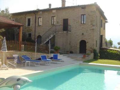 Appartamenti con Piscina panoramica attrezzata