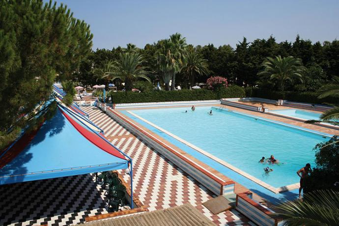 Villaggio con Piscina adulti e piscina Bambini