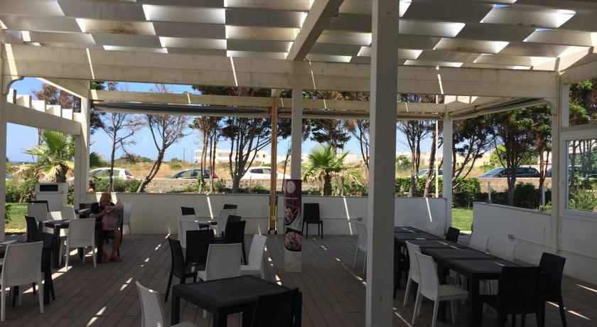 Villaggio con Appartamenti Ristorante e Piscina sul Gargano