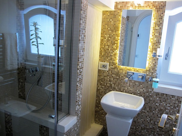 Bagno in Suite con doccia per 2 persone
