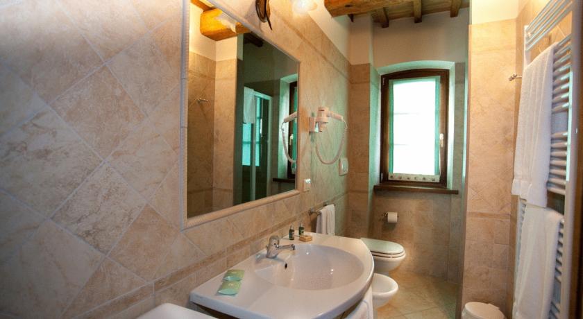 Appartamento con bagno casale in Umbria 