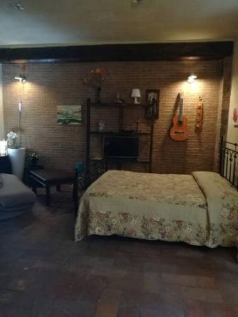 Camere con Piscina e solarium attrezzato
