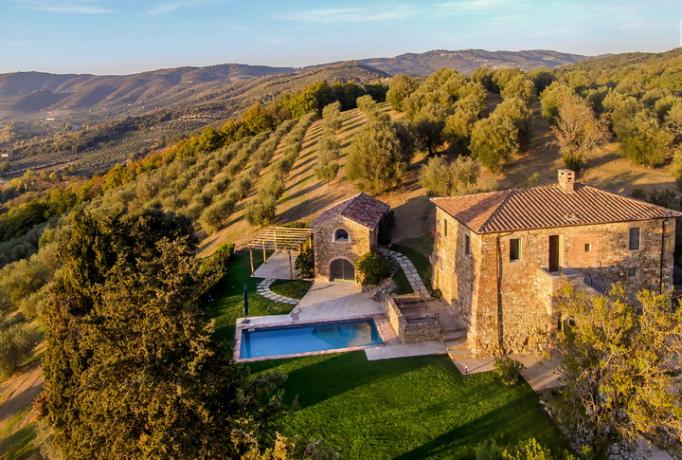 villa-vacanza con piscina e spa in Umbria Lago-Trasimeno 