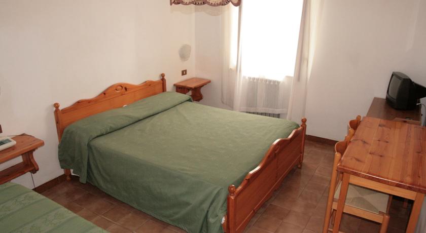 Camere multiple con bagno privato