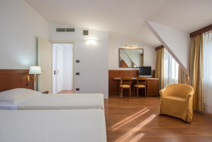 Hotel 4stelle Rende, camere matrimoniali, TvLcd e Wifi