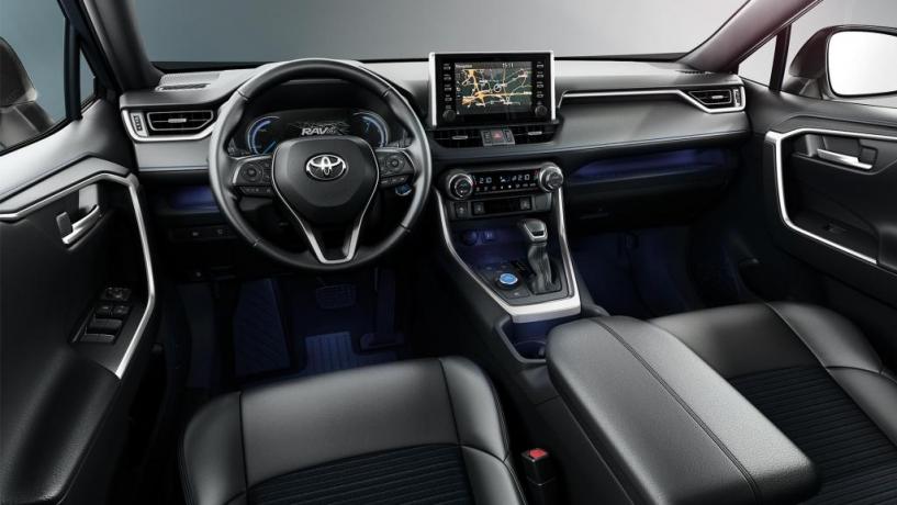 noleggio lungo termine suv economico Toyota Rav4 Ibrido