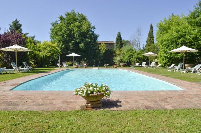 Agriturismo Residence con piscina in toscana