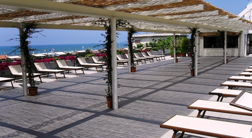 Appartamenti e Camere in Resort in Versilia
