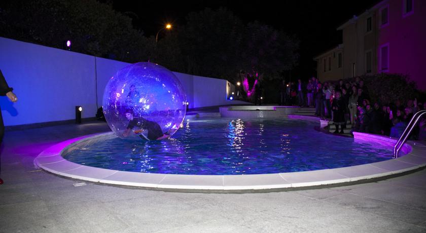 Spettacoli in Piscina in Hotel a Castelsardo