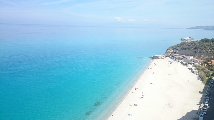 Spiaggia bianca e riservata agli ospiti 