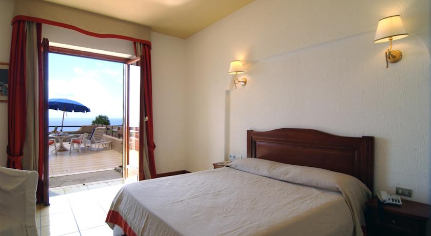 Prezzi Last Minute Albergo a Palinuro