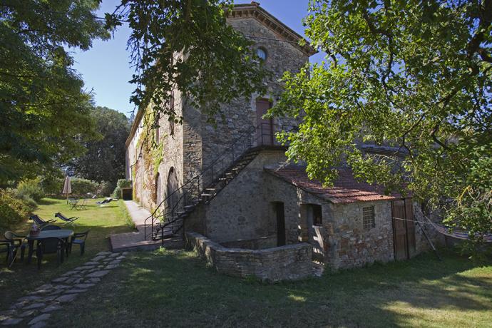 Appartamenti Pietra e Travi in Legno Umbria 