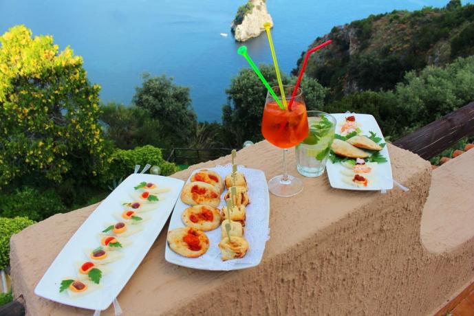 Aperitivo bar hotel 4 stelle a Centola