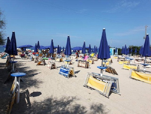 Spiaggia privata Villaggio Turistico Marina di Mancaversa