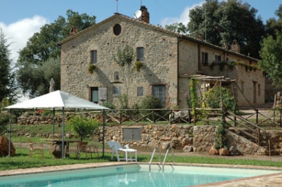 Casolare con piscina e giardino vicino Perugia