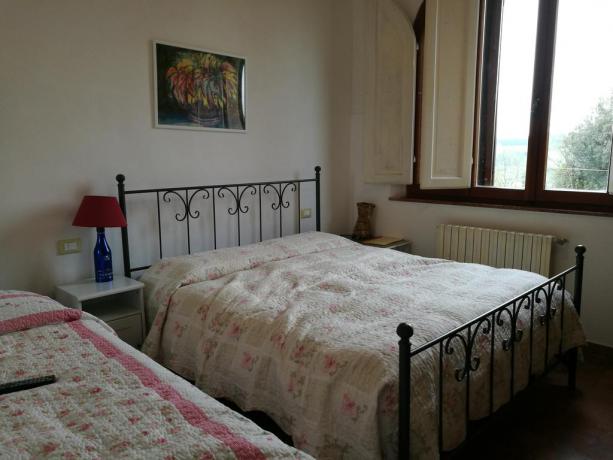 Casale in Toscana camere molto luminose