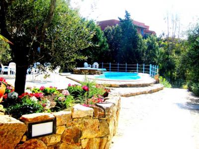 Piscina esterna con idromassaggio