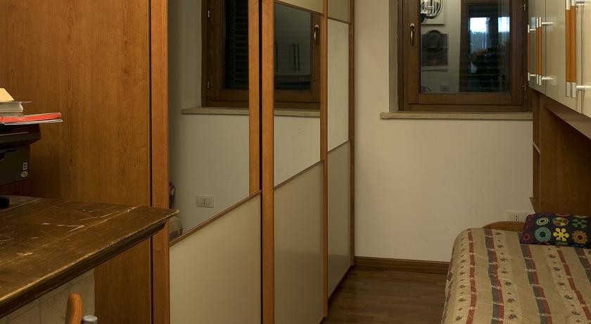 camera singola con letto a ponte