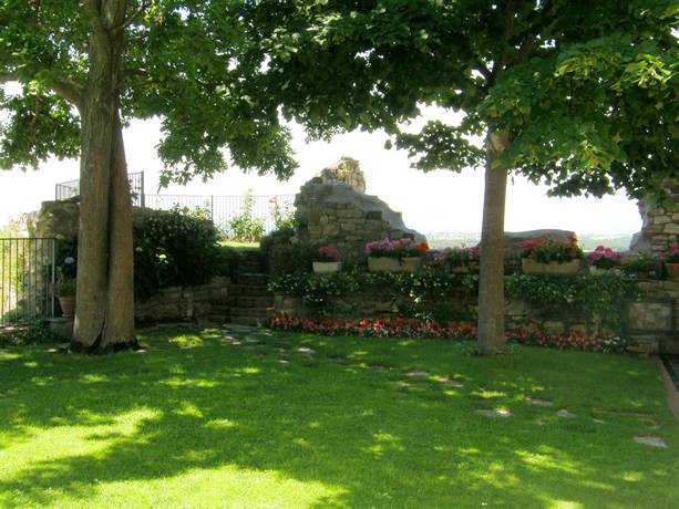 Giardino a pochi passi da Castiglione del Lago 