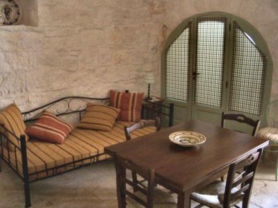 Trulli tra mare e collina, relax a Bari