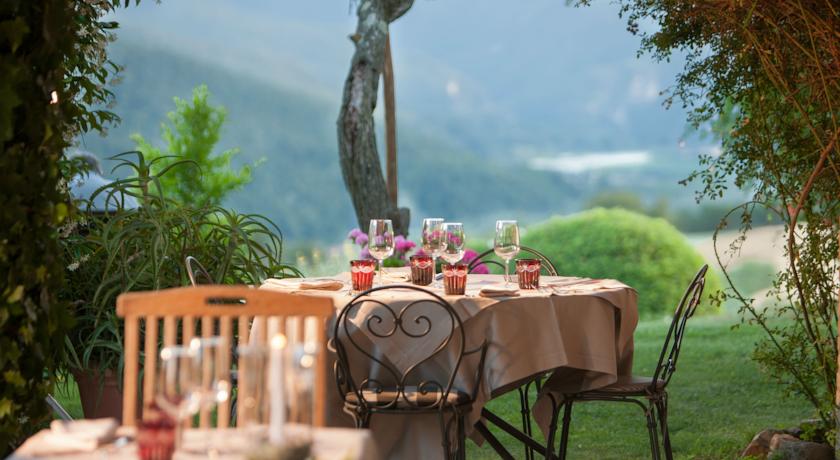 Prima Colazione in Giardino Relais a Todi