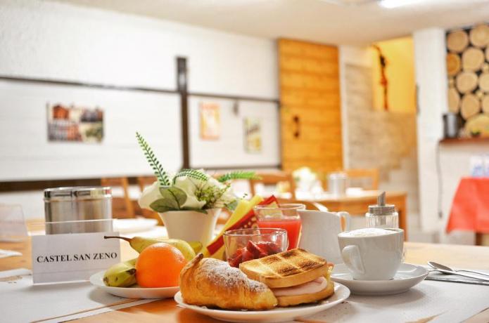B&B con Prima Colazione in Taverna