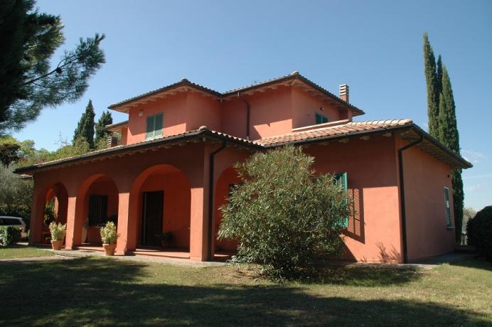 Prestigiosa Villa in Collina zona Residenziale 2km-centro-storico