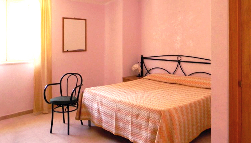 Albergo a Vieste, Wifi, FrigoBar, Animali Ammessi