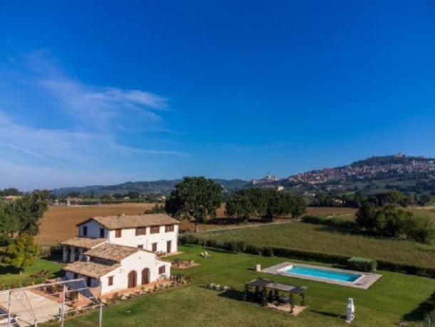 In Umbria Casale nel cuore di Assisi 