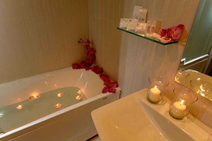 Bagno con Vasca Idromassaggio da un Posto