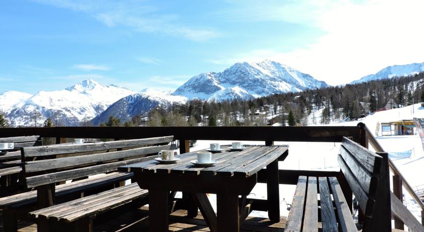 Vista paesaggio innevato dalla Baita