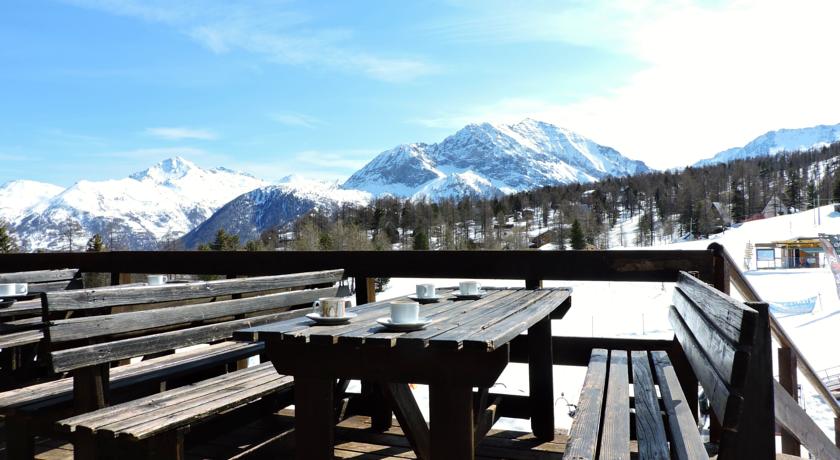 Vista paesaggio innevato dalla Baita  