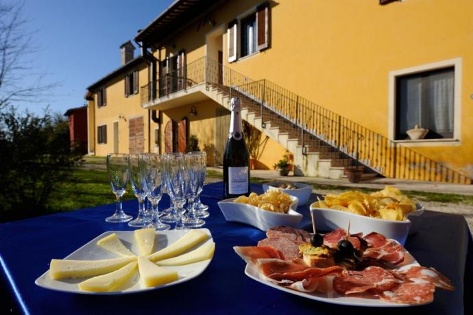 Salumi e formaggi agriturismo vicino Spoleto