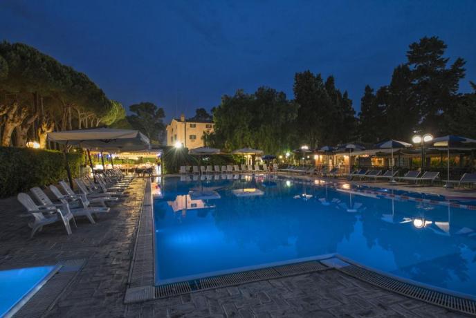 Piscina esterna del Casolare a Ardea